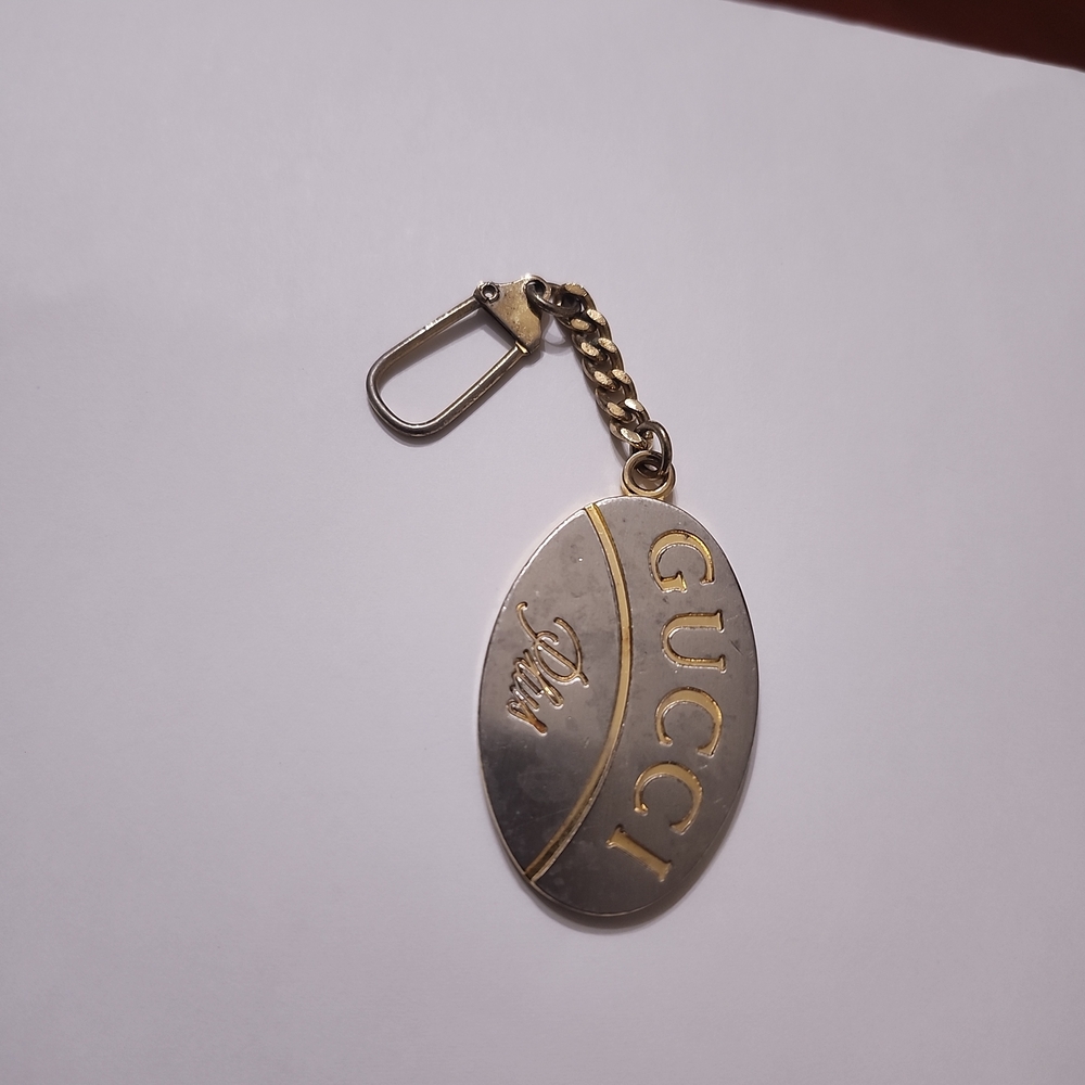 Gucci Plus Vintage Dual-Tone Silver and Gold Bag Charm Key Holder
